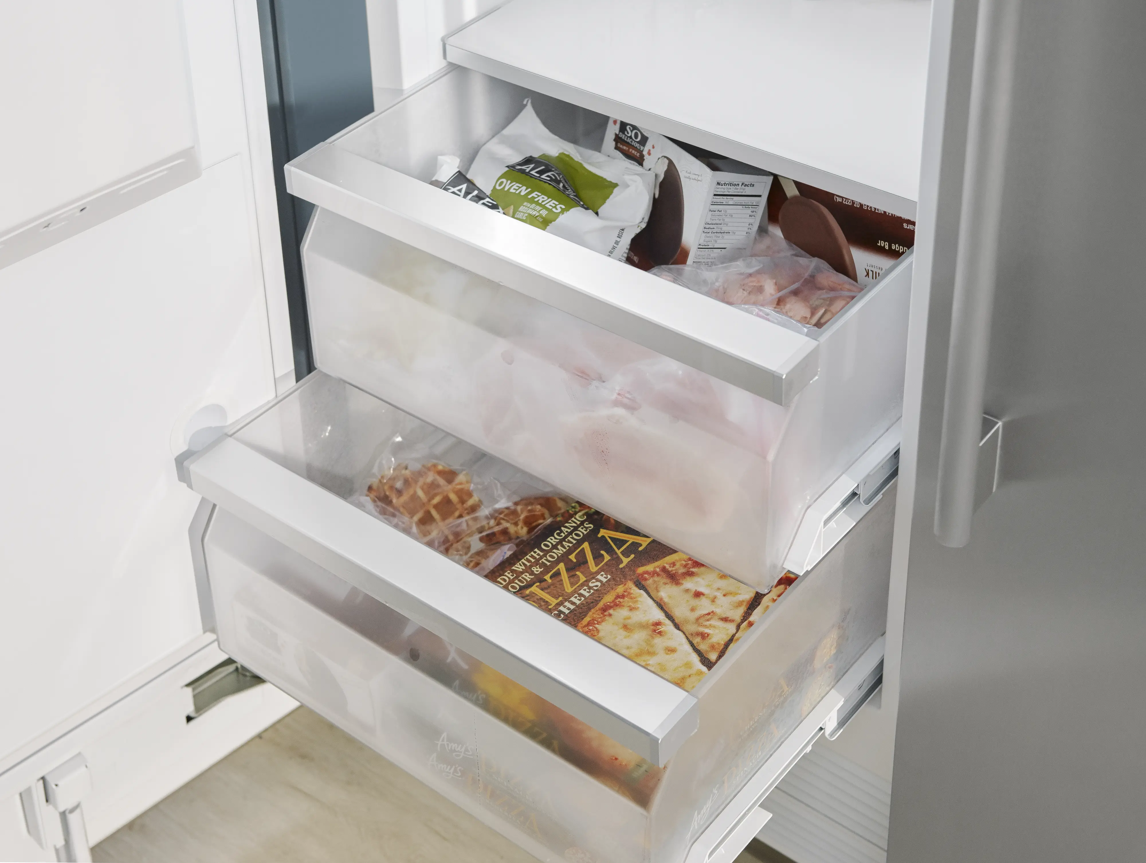 Freedom® Built-in Freezer Column 24'' Panel Ready, External Ice & Water Dispenser, Left Hinge T24ID905LP