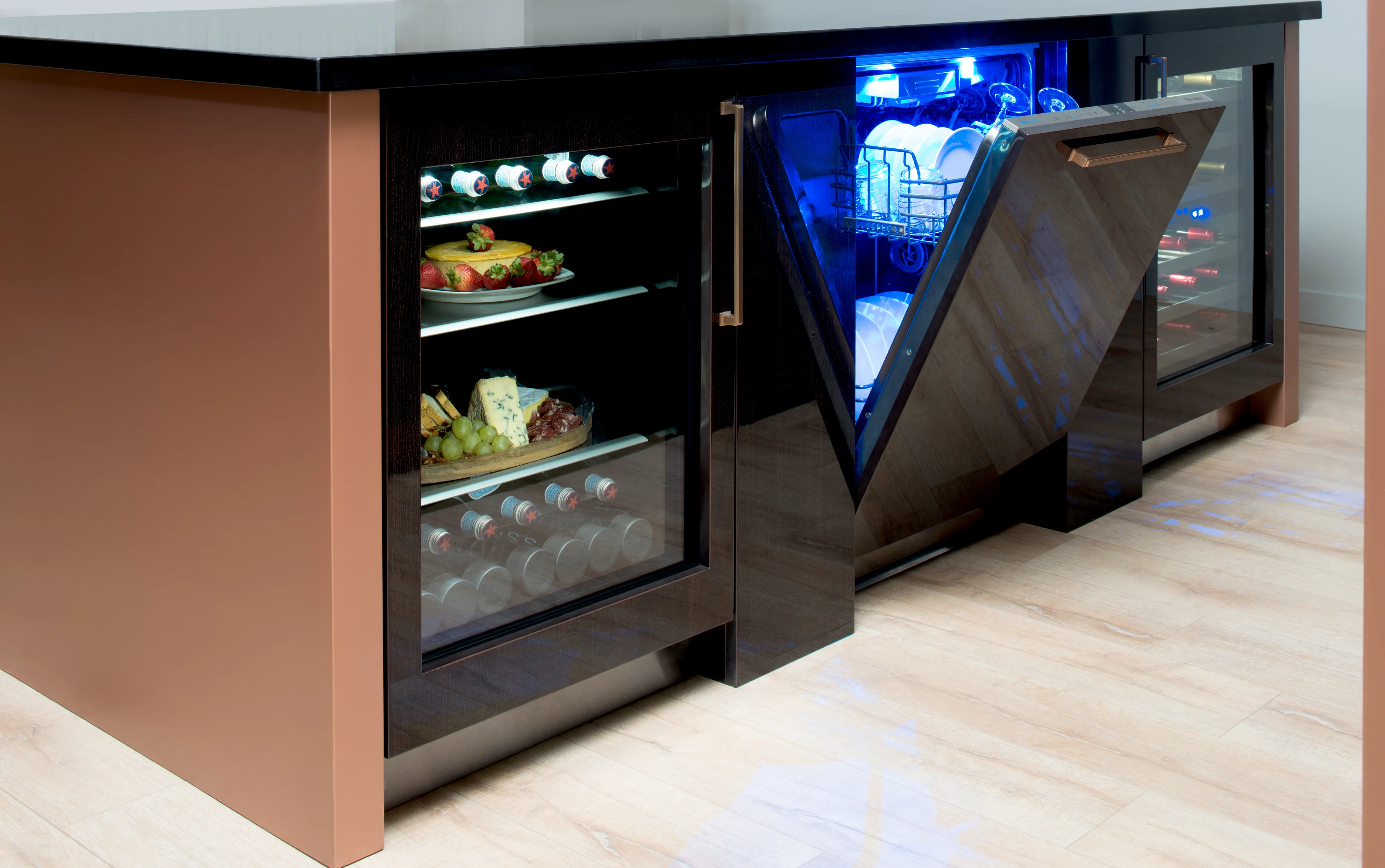 24-Inch Under-Counter Glass Door Refrigerator T24UR900LP