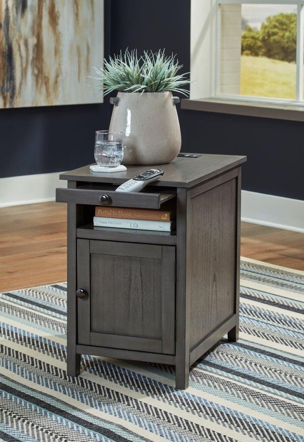 Treytown Gray Chairside Table T300317