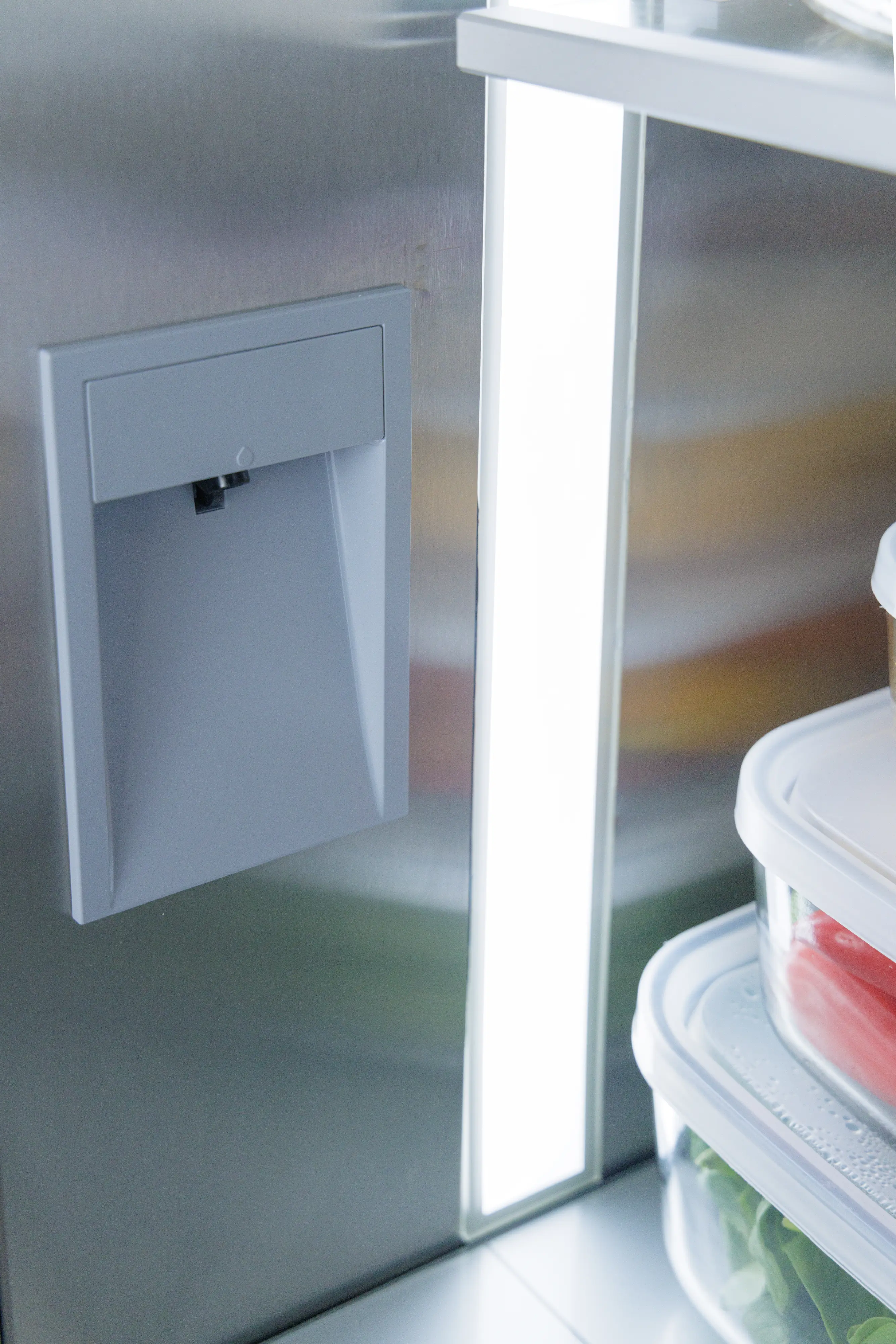 Freedom® Built-in Bottom Freezer 36'' Masterpiece® T36BB110SS