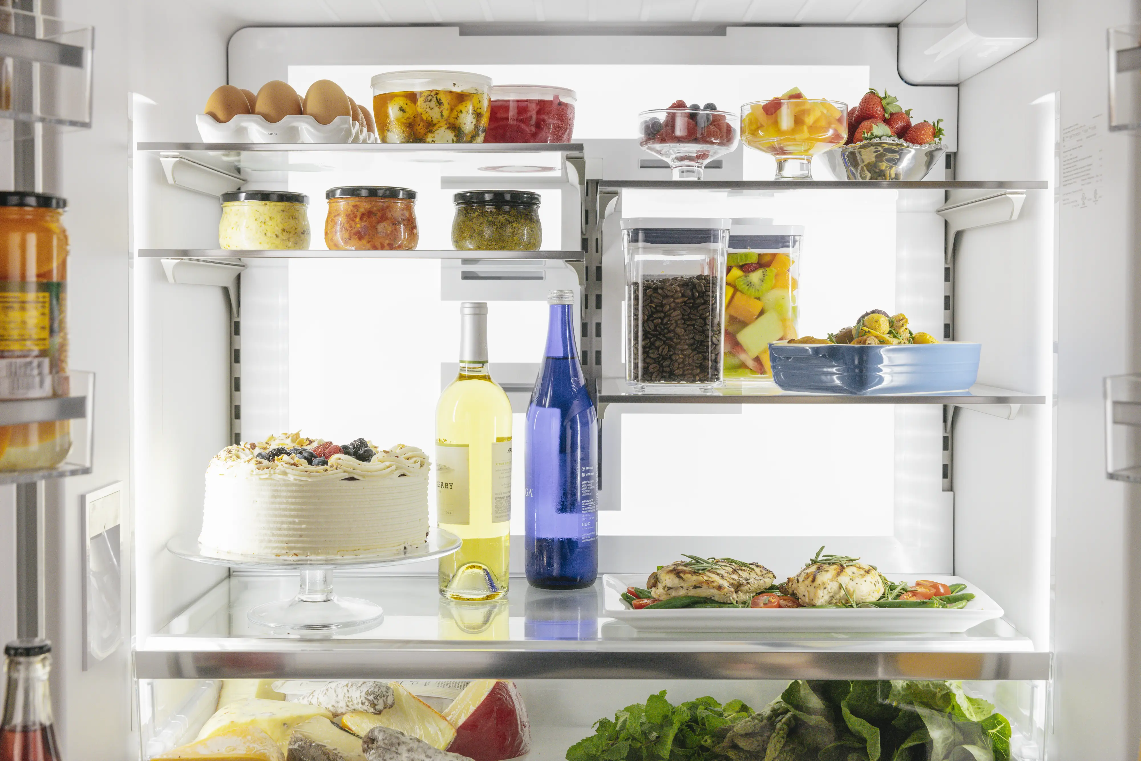 Freedom® Freestanding French Door Bottom Mount Refrigerator 36'' T36FT810NS