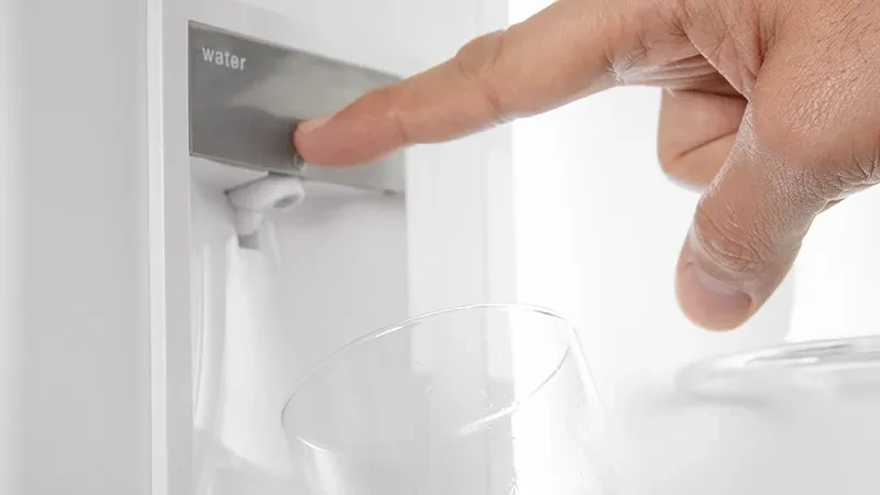 Internal Water Dispenser with UltraClarityPro Water Filter