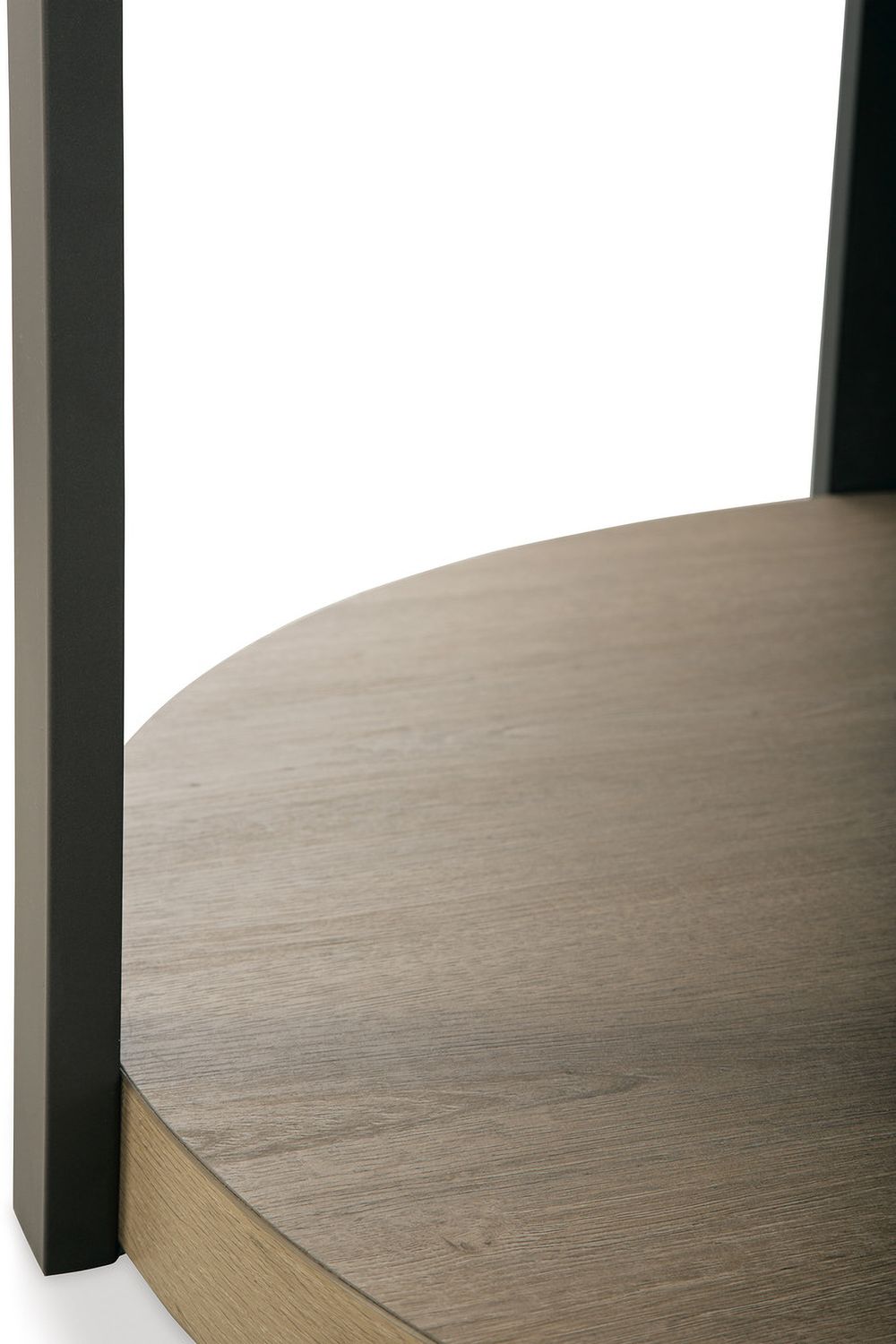Darthurst Light Brown Table Set of 3 T38313