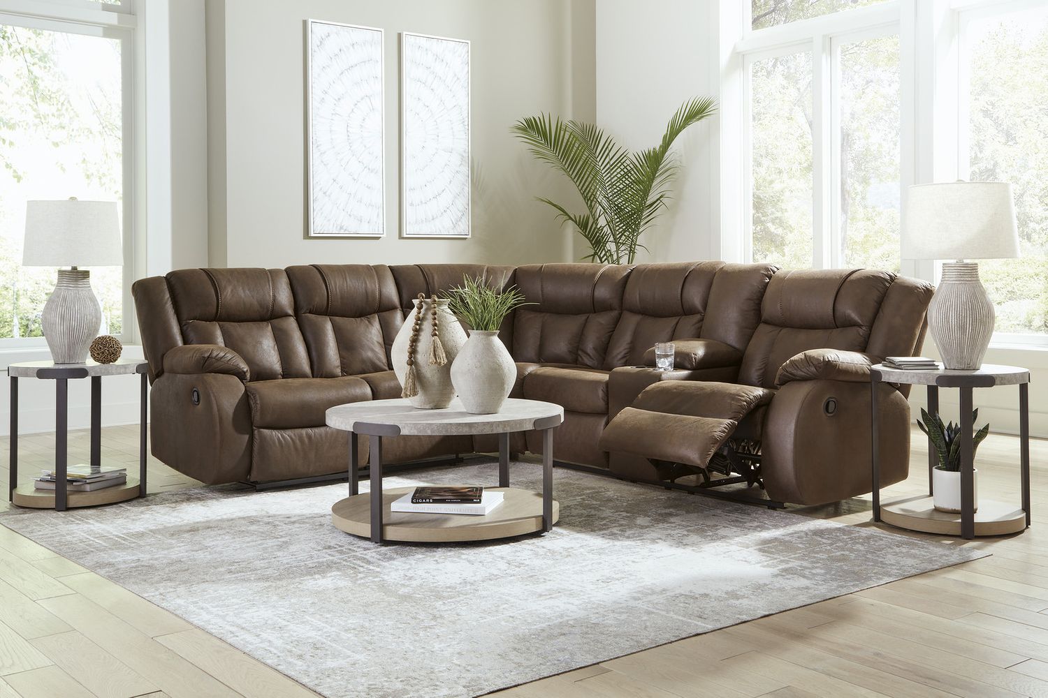 Darthurst Light Brown Table Set of 3 T38313