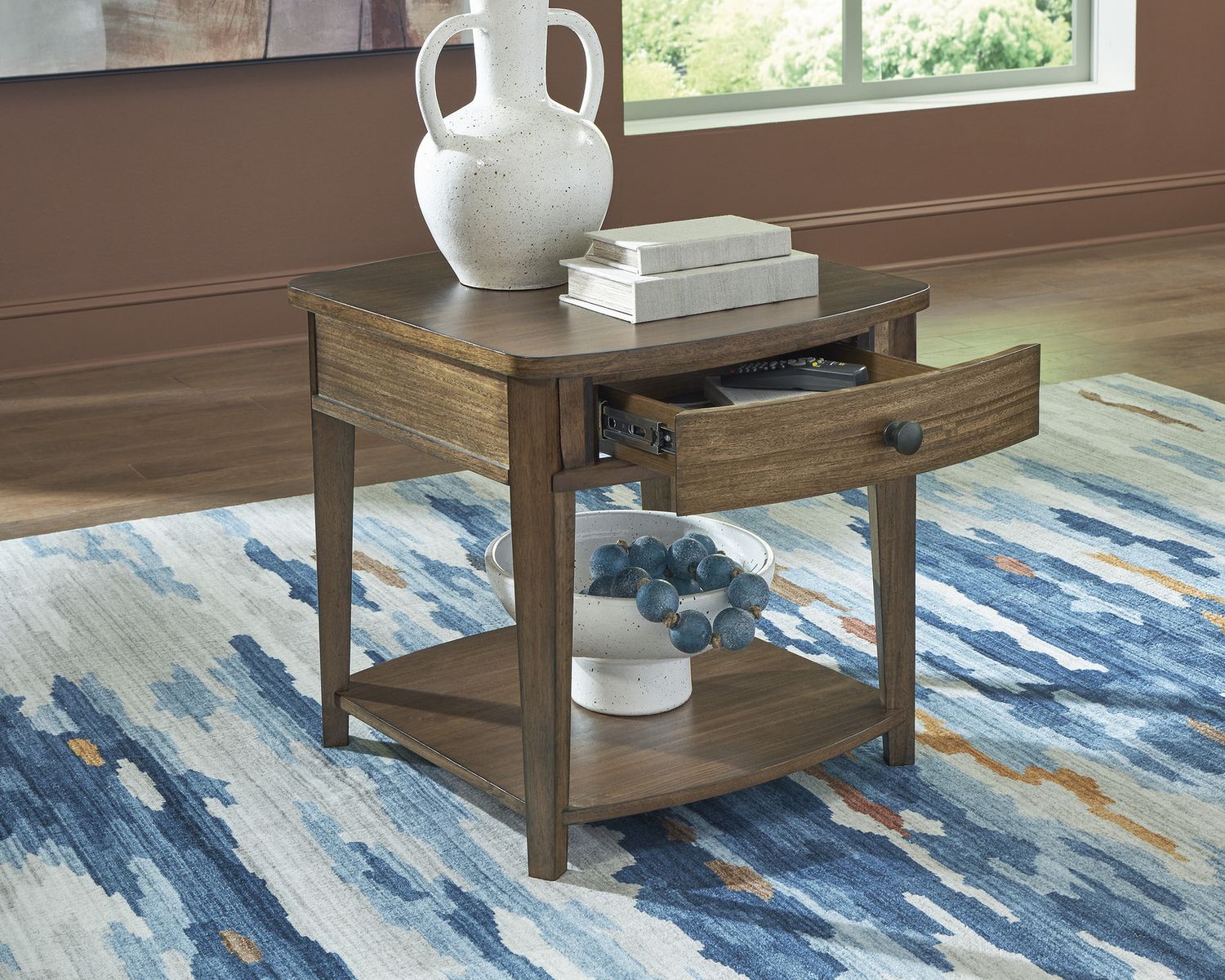 Burkbyer End Table In Brown T5133