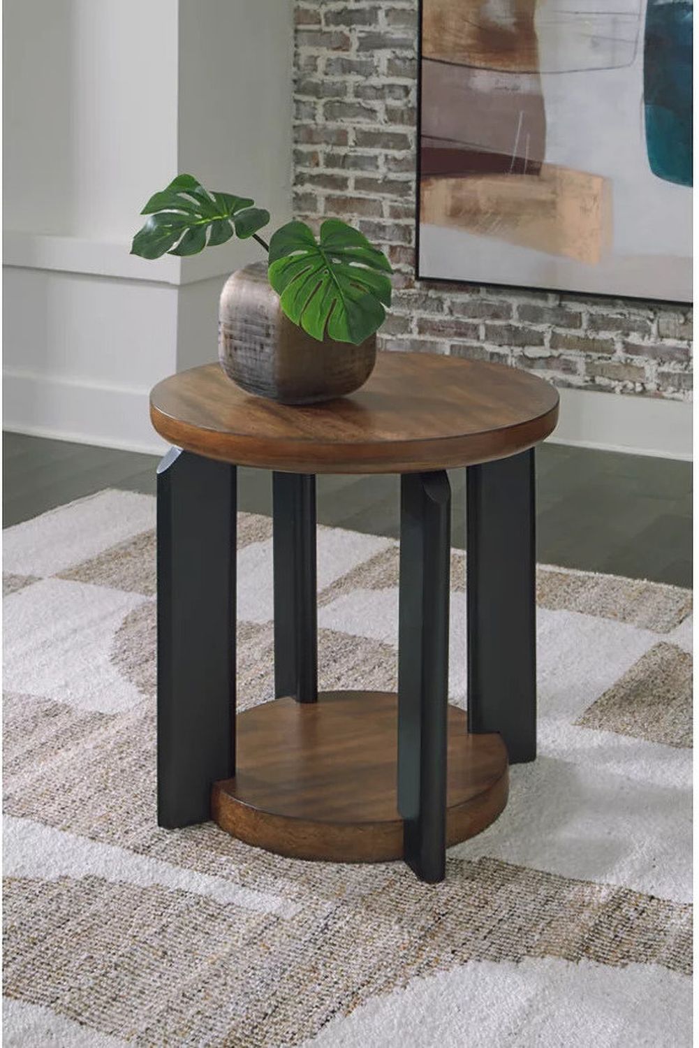 Kraeburn End Table In Brown/Black T6246