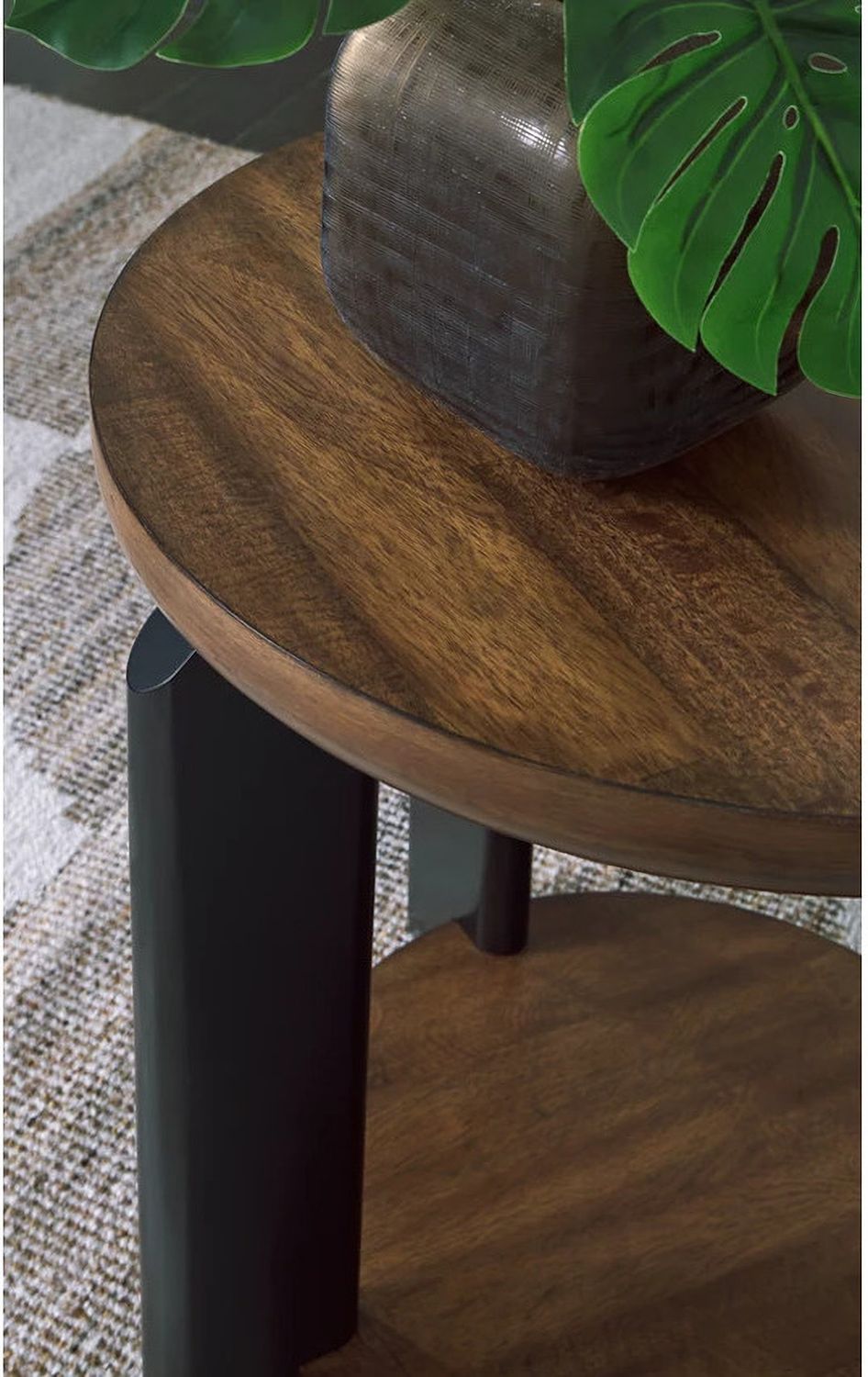 Kraeburn End Table In Brown/Black T6246