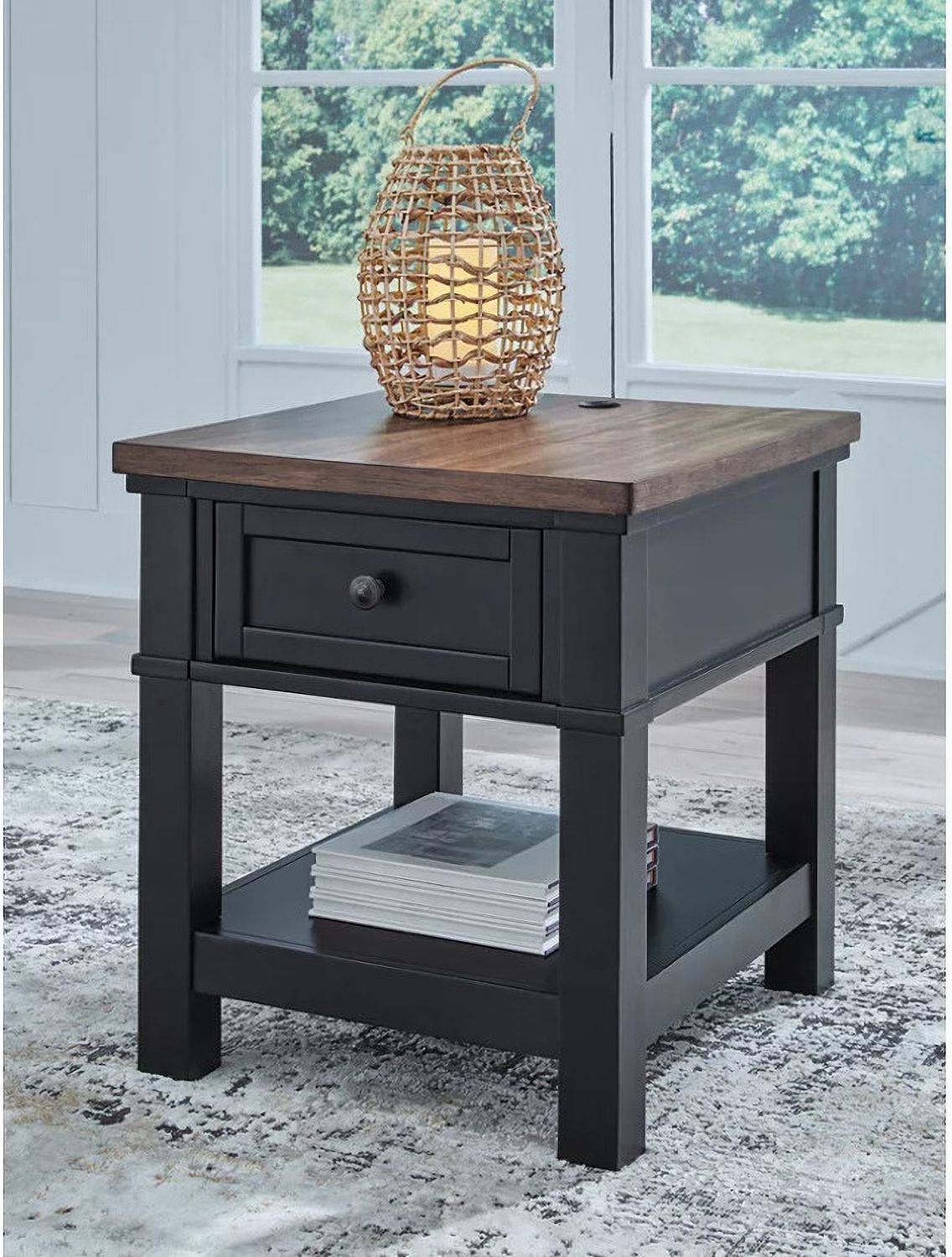 Wildenauer End Table In Brown and Black T6643