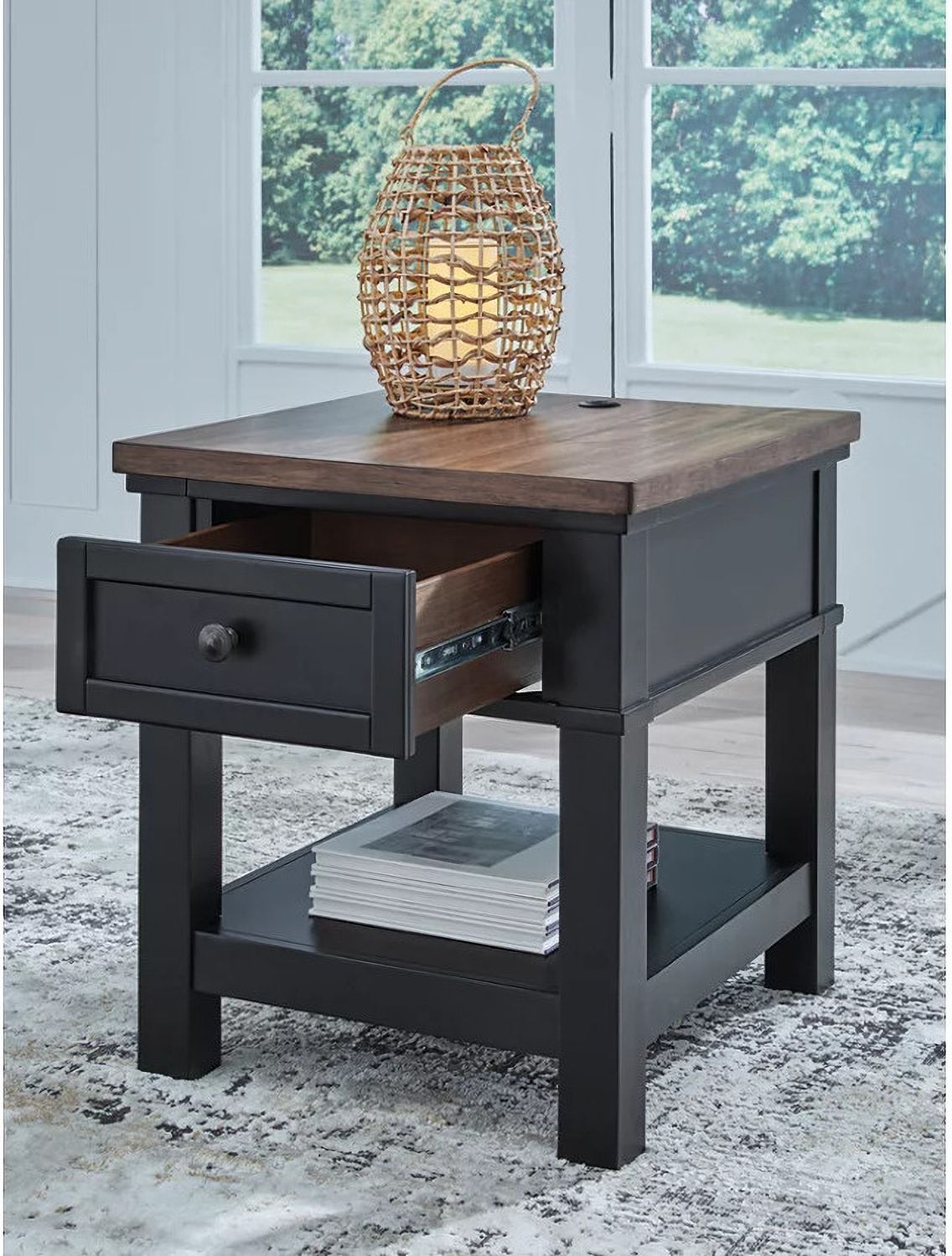 Wildenauer End Table In Brown and Black T6643