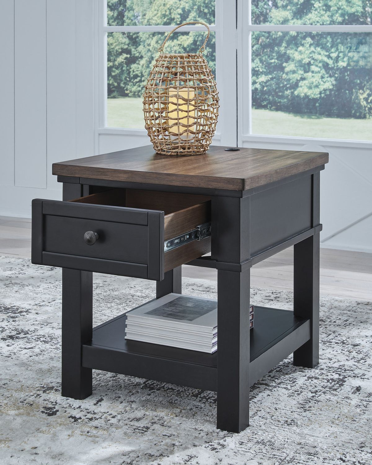 Wildenauer End Table In Brown and Black T6643