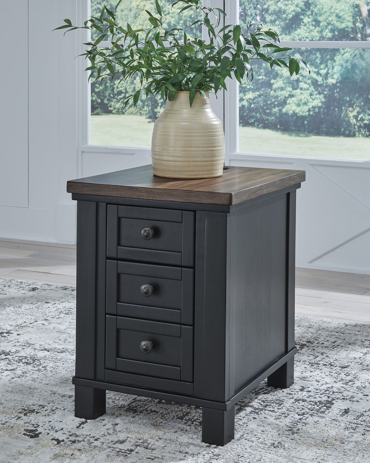 Wildenauer Chairside End Table In Brown and Black T6647