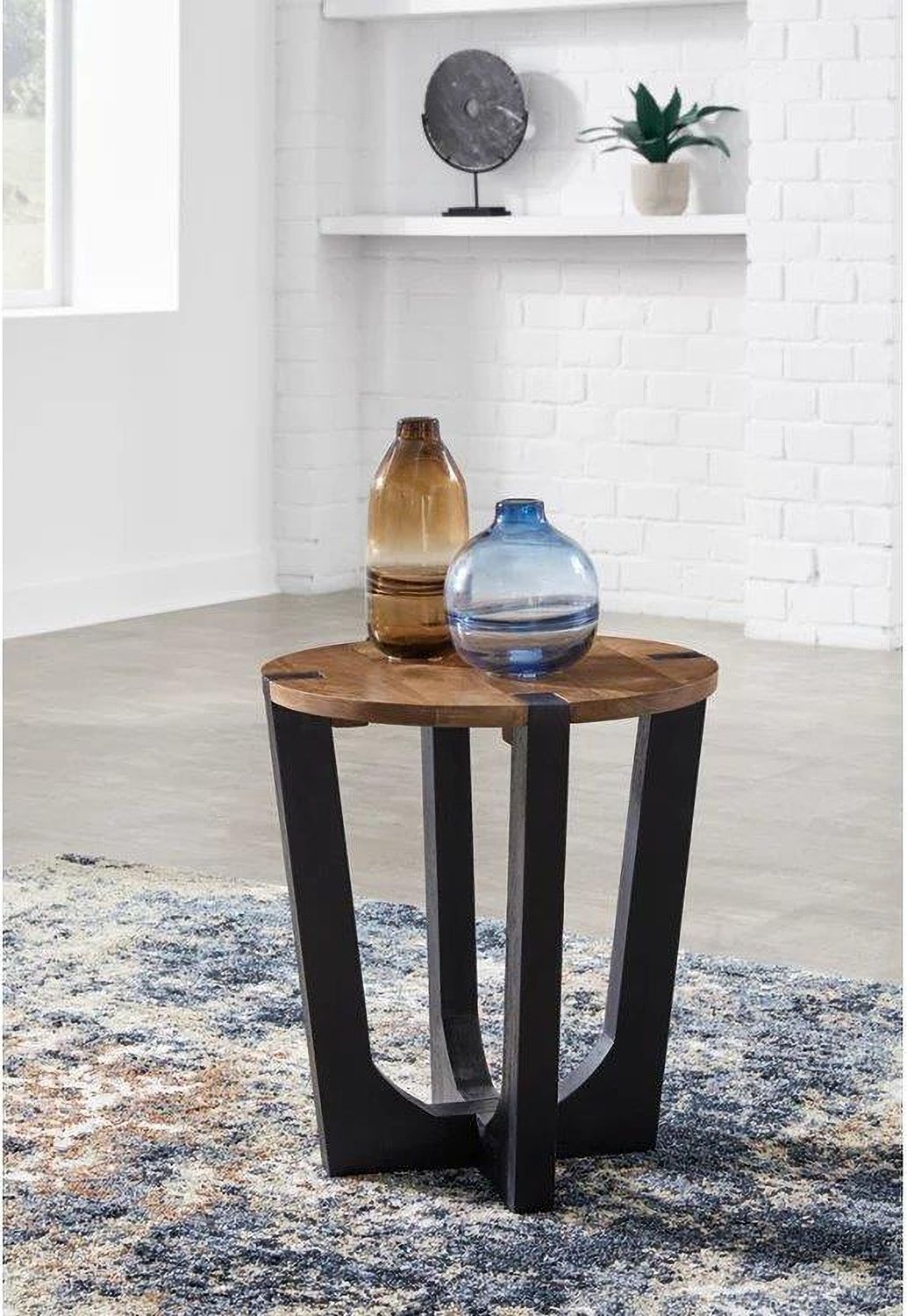 Hanneforth End Table In Brown and Black T7266