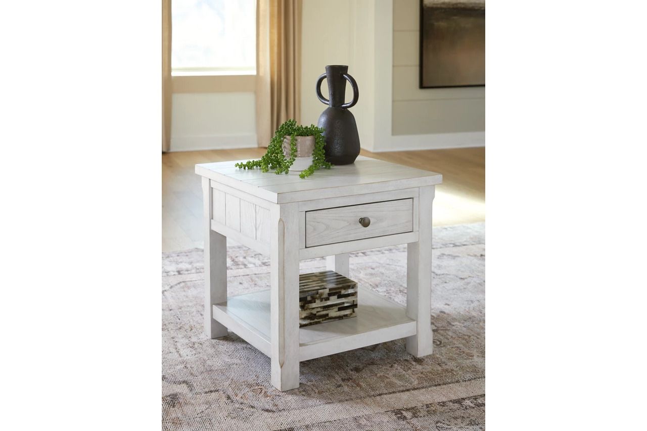 Robbinsdale End Table In Antique White T7292