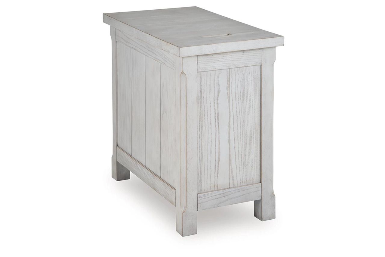 Robbinsdale Chairside End Table In Antique White T7297