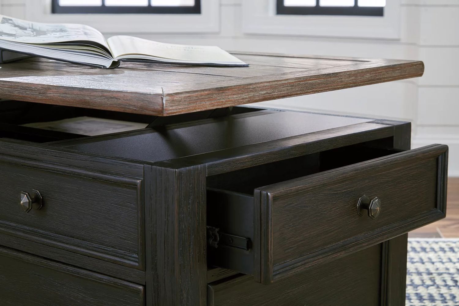 Tyler Creek Brown and Black Lift Top Cocktail Table T73620