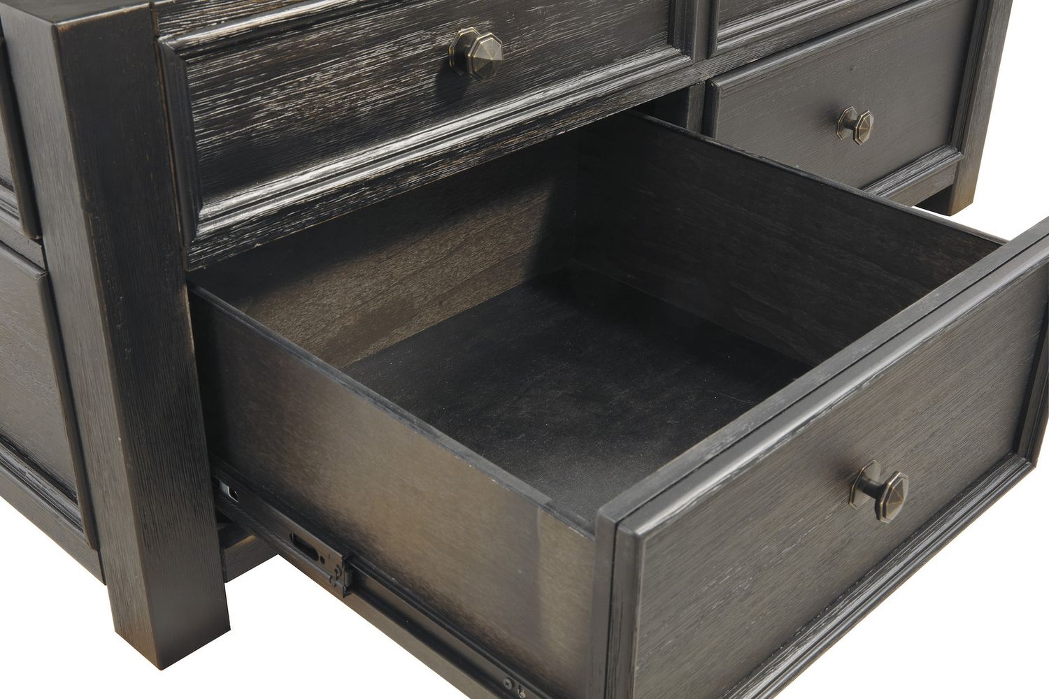 Tyler Creek Brown and Black Lift Top Cocktail Table T73620