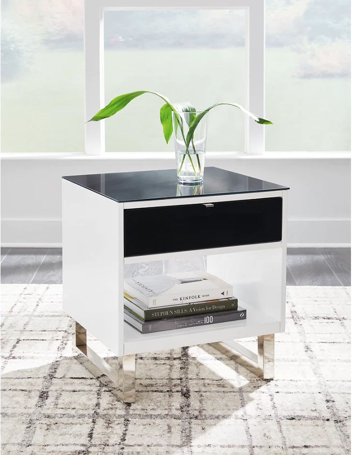 Gardoni End Table In White And Black T7563