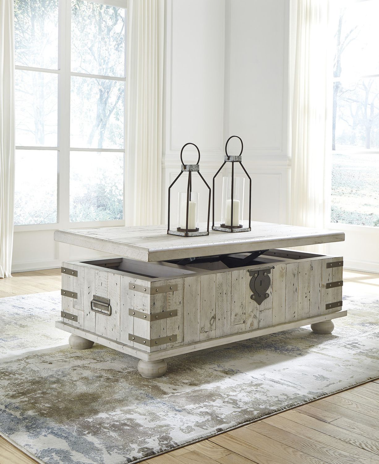 Carynhurst White Lift Top Cocktail Table T7579