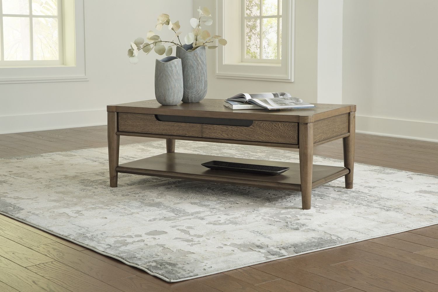 Roanhowe End Table In Brown T7693