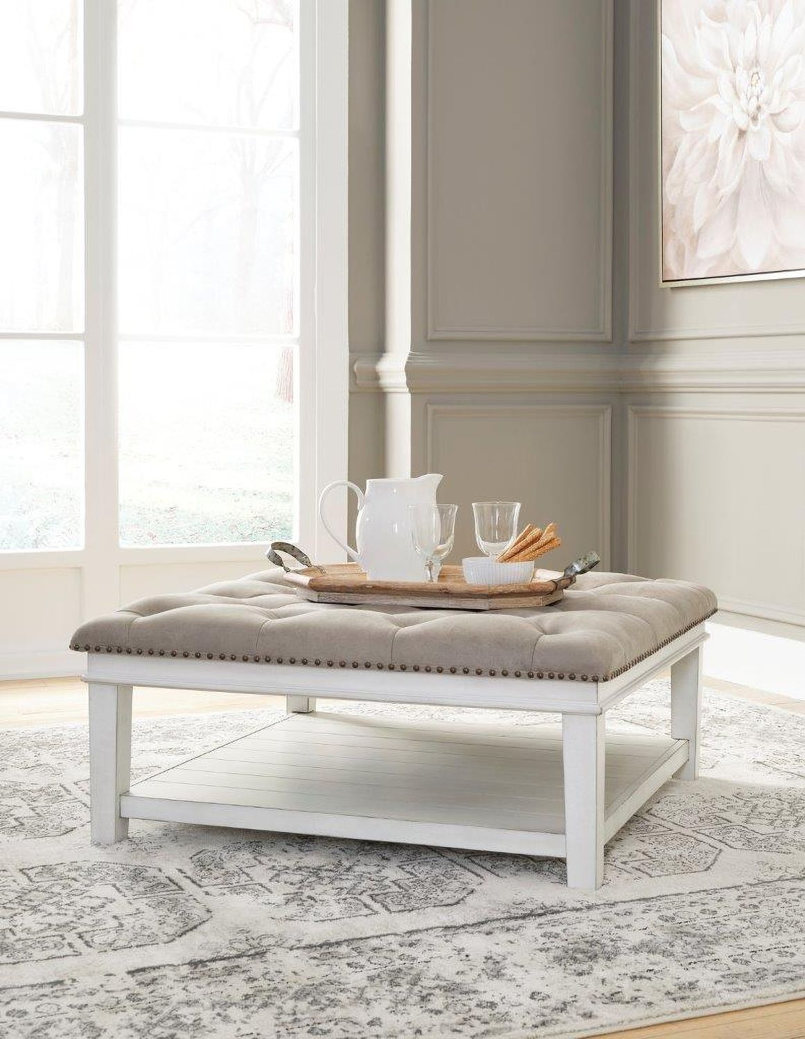 Kanwyn Whitewash Upholstered Coffee Table T93721