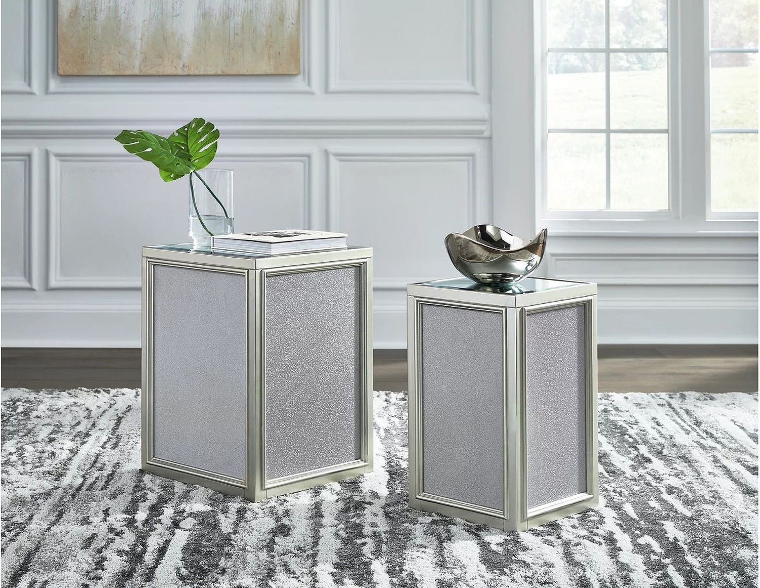 Traleena Silver Finish Nesting End Tables (2/Cn) T95716