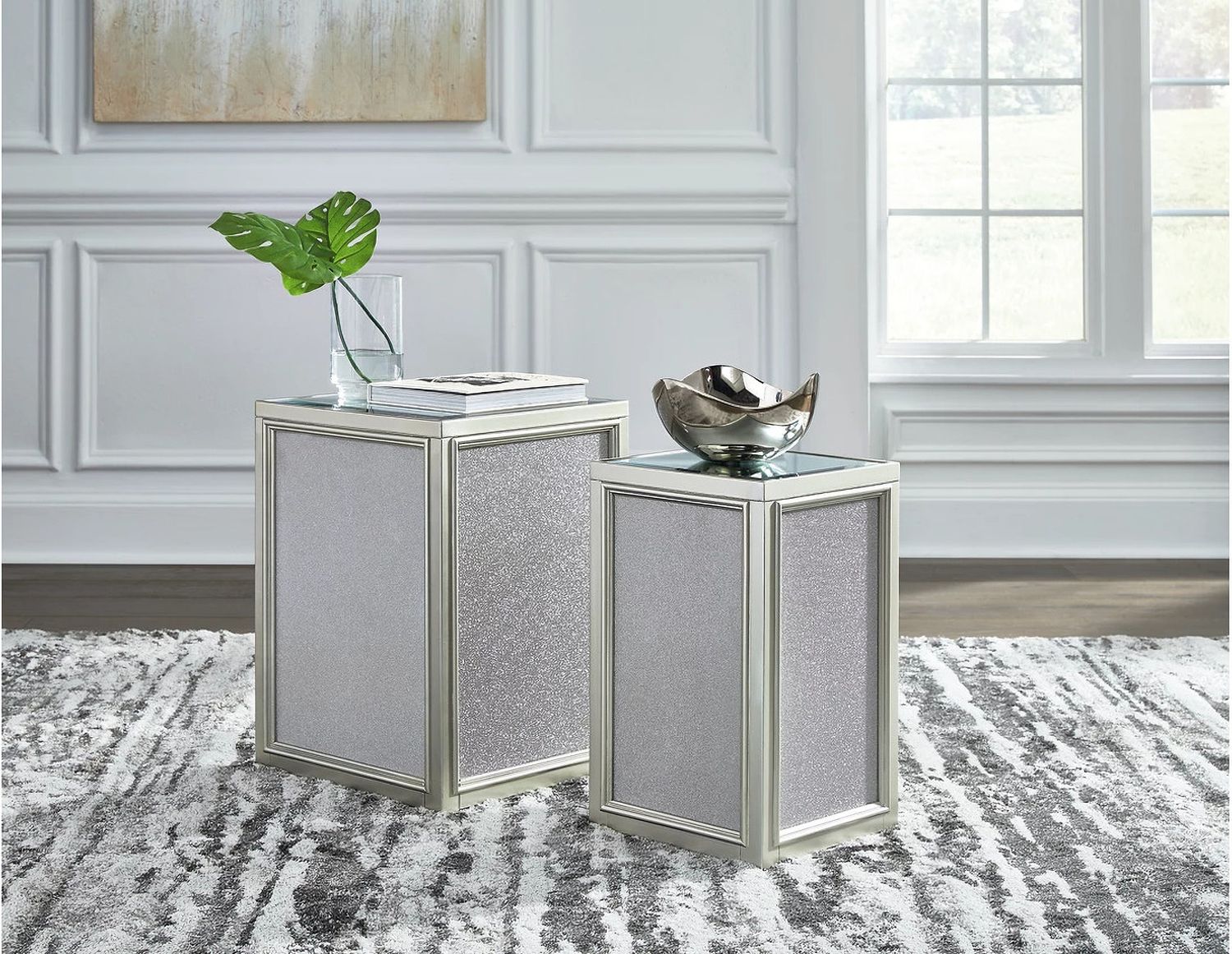Traleena Silver Finish Nesting End Tables (2/Cn) T95716