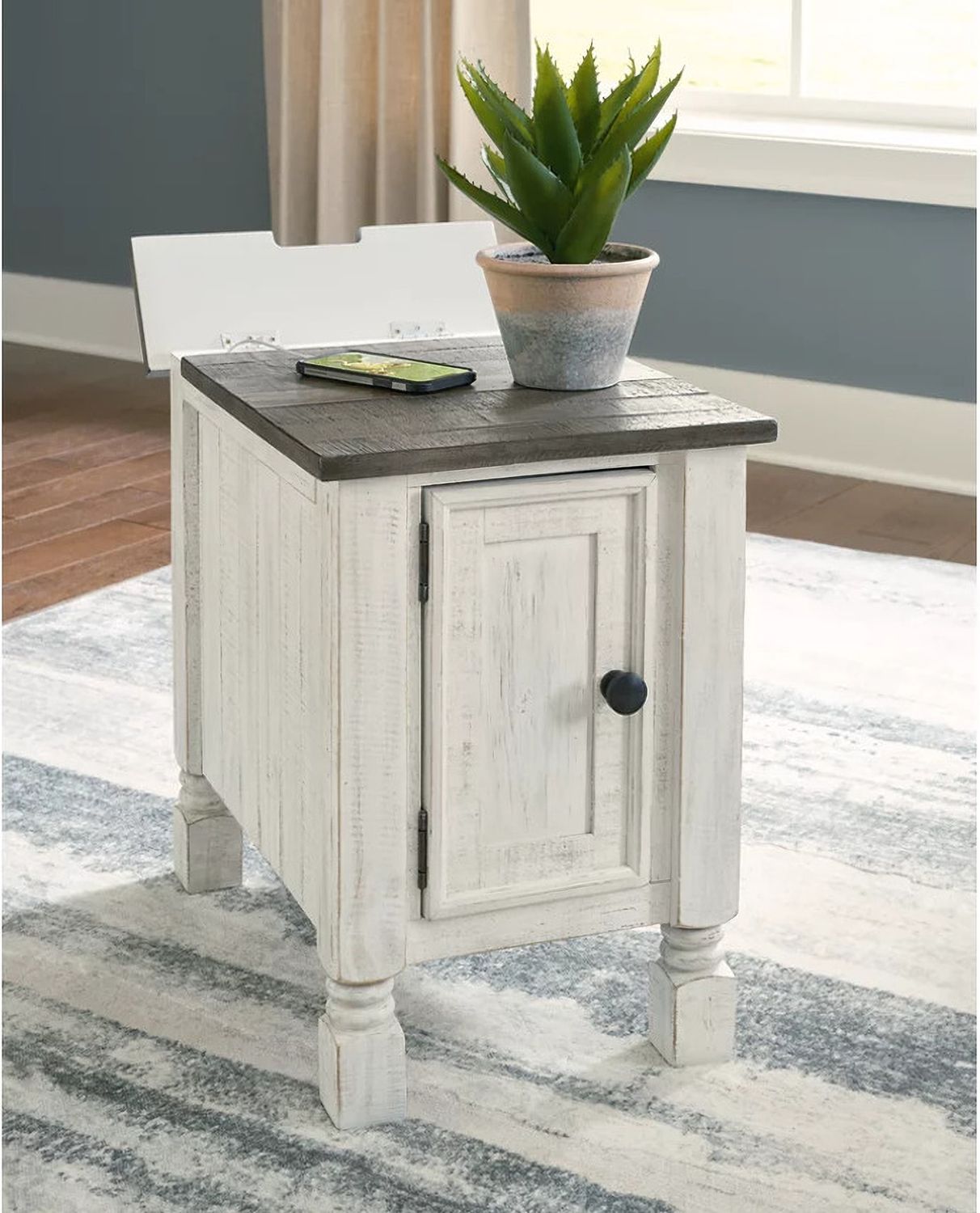 Havalance White/Gray Chair Side End Table T9947