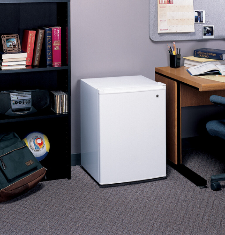 Spacemaker Compact Refrigerator TAX3DNCWH