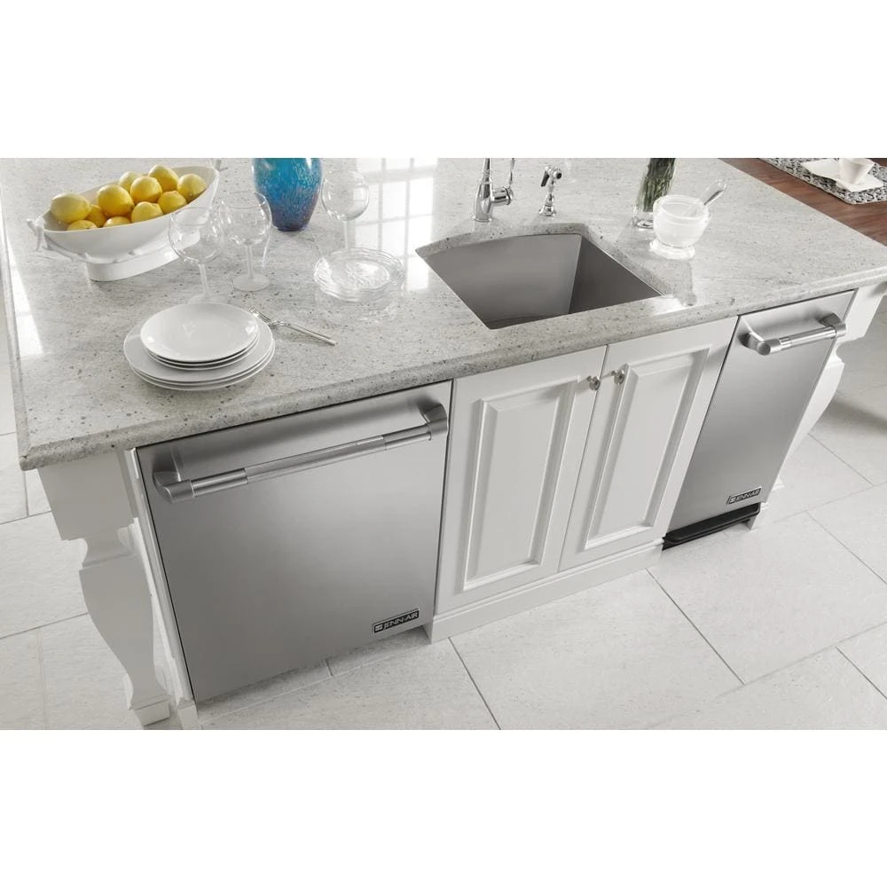 Panel-Ready 15" Trash Compactor view 9