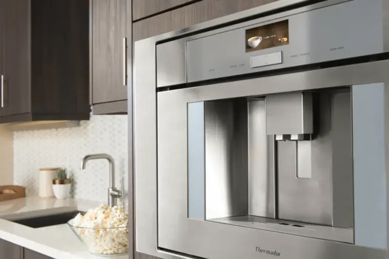 Convenient cleanup with easy cleaning