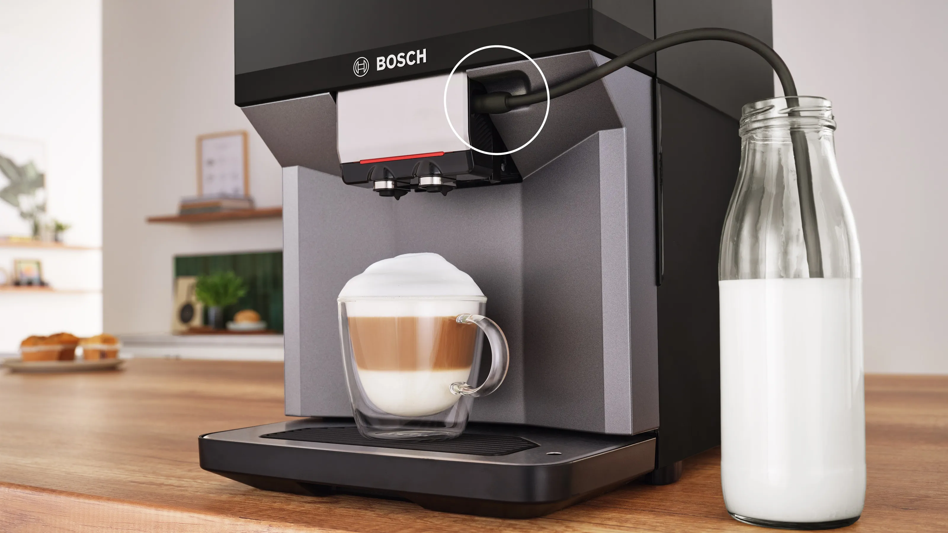 500 Series Fully Automatic Espresso Machine 500 Series VeroCafe, Removable Water Tank TPU40508