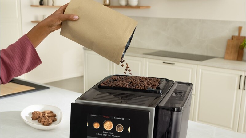 800 Series Fully Automatic Espresso Machine VeroCafe Metallic, Removable Water Tank TPU60501