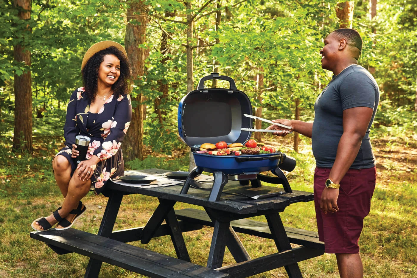 TravelQ™ 240 Portable Gas Grill TQ240BL