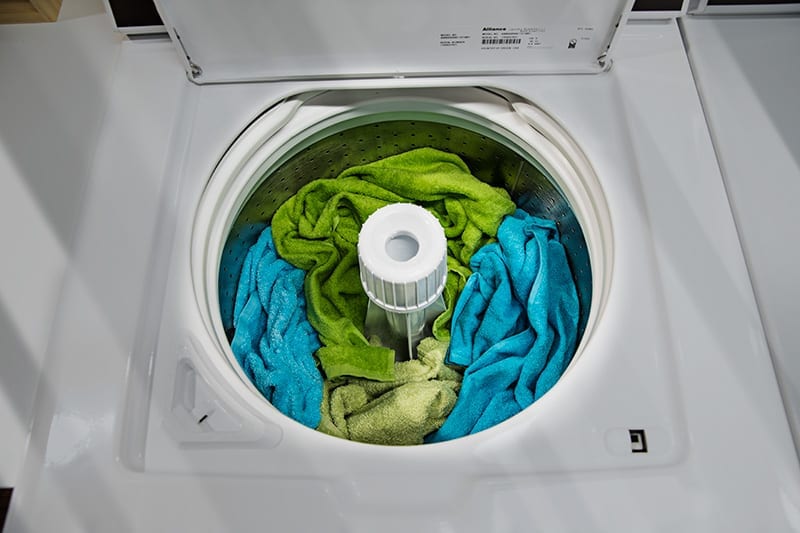 Get Perfectly Clean Clothes with Speed Queen Washer | TR3003WN