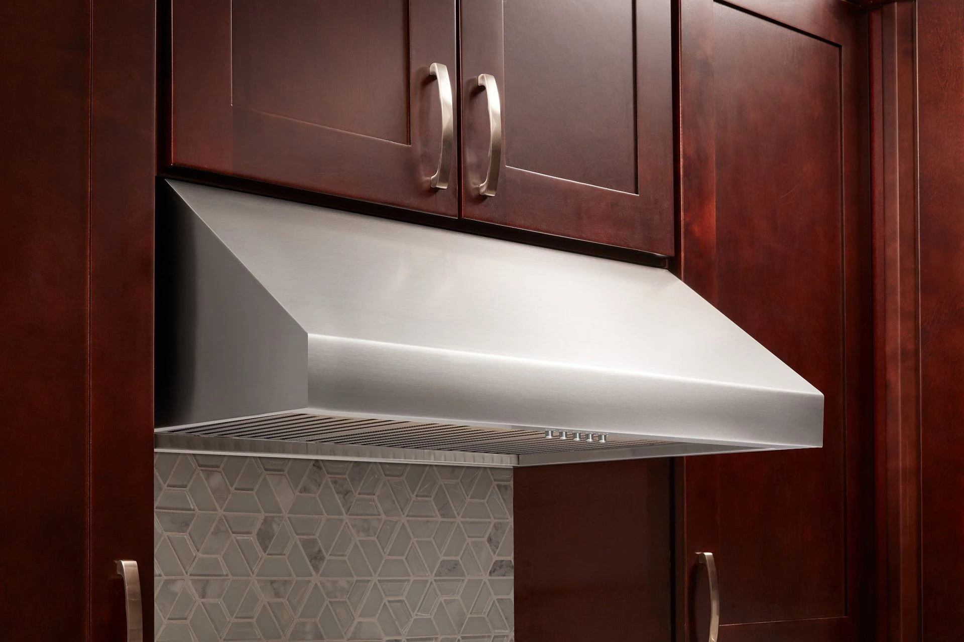 30 Inch Professional Range Hood, 16.5 Inches Tall TRH3005