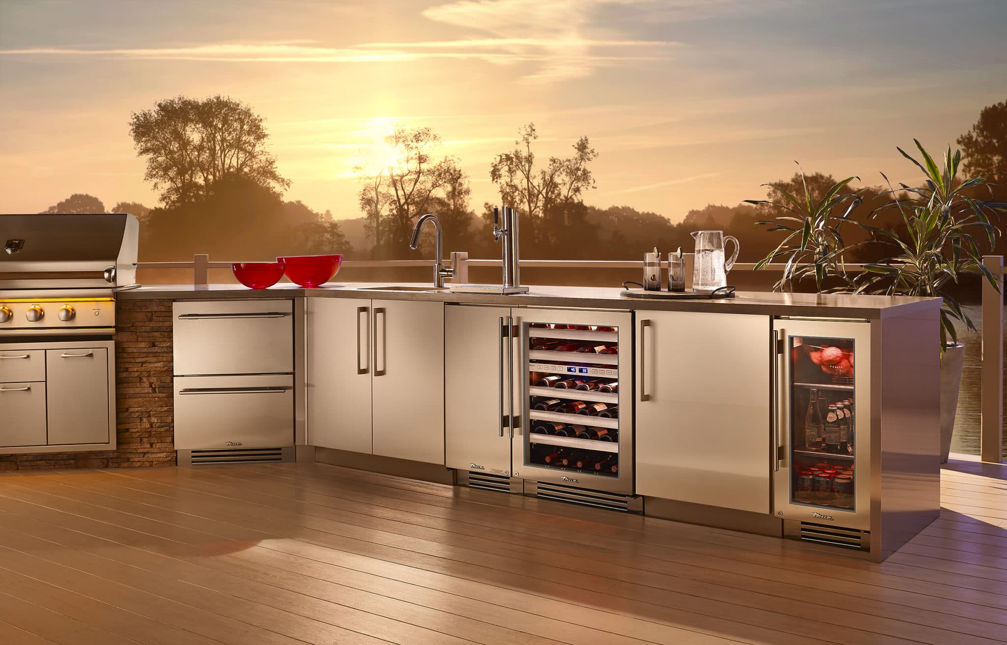 Undercounter Refrigerator, Left Hinged TUR15LSGC
