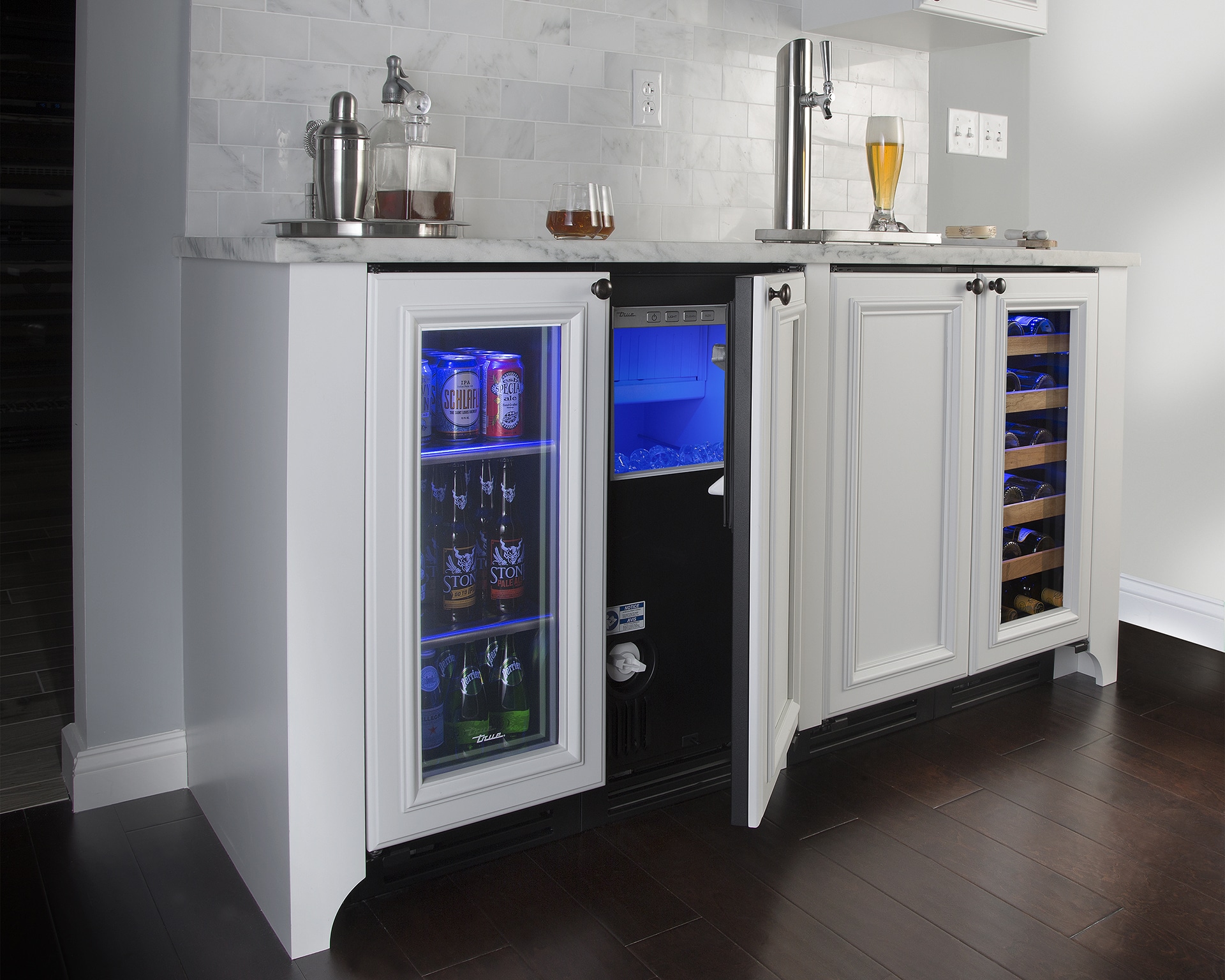 Undercounter Beverage Dispenser, Right Hinged TUR24DDRSSC