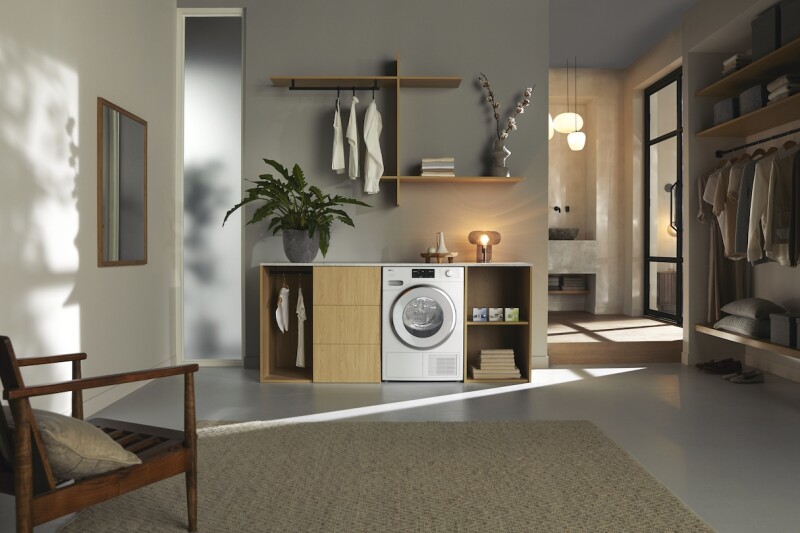 T1 Heat‑Pump Dryer: With @home and SteamFinish for smart laundry care. TXI680WP