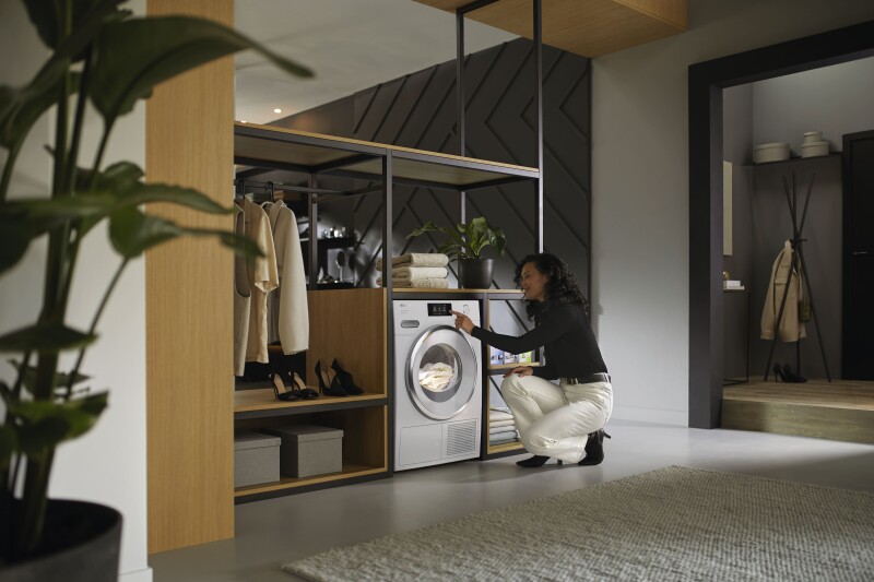 24" T1 Dryer Heat Pump Glass Door & Steam WiFi MTouch Control (Lotus White) TXR860WPLW