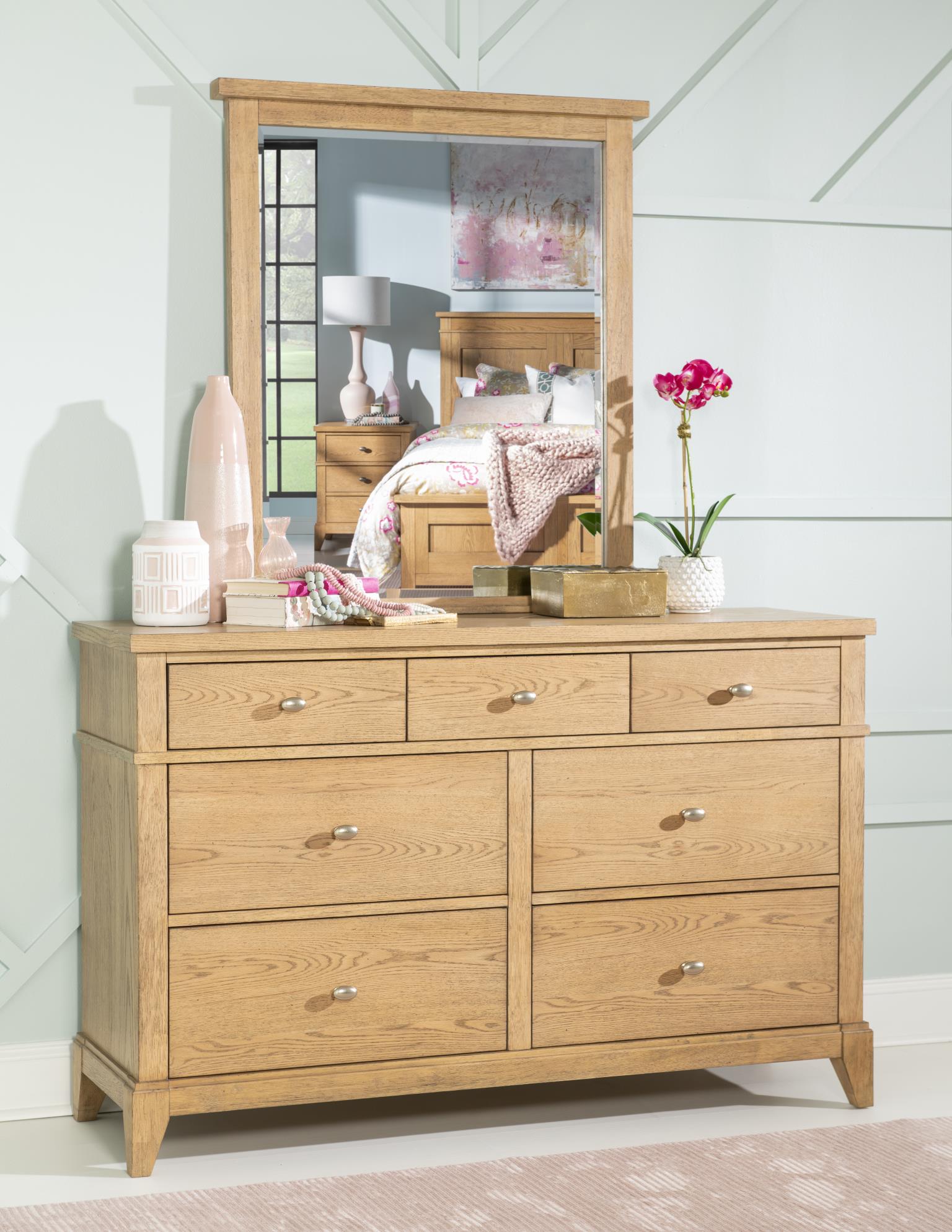 TY4950 Today's Traditions LK Mirror Natural Hickory TY49500100