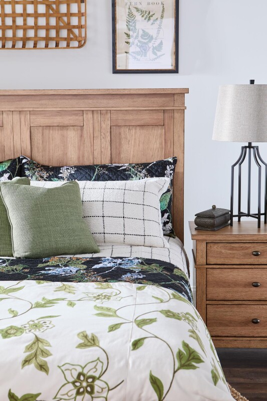 TY656 Today's Traditions BR Complete Panel Bed King TY656066K