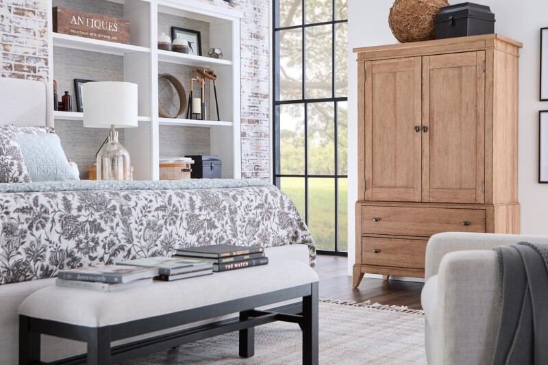 TY656 Today's Traditions BR Armoire TY656690