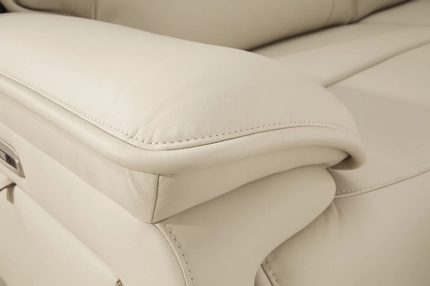 Double Deal 5-Piece Power Reclining Sectional In Almond U13001S2