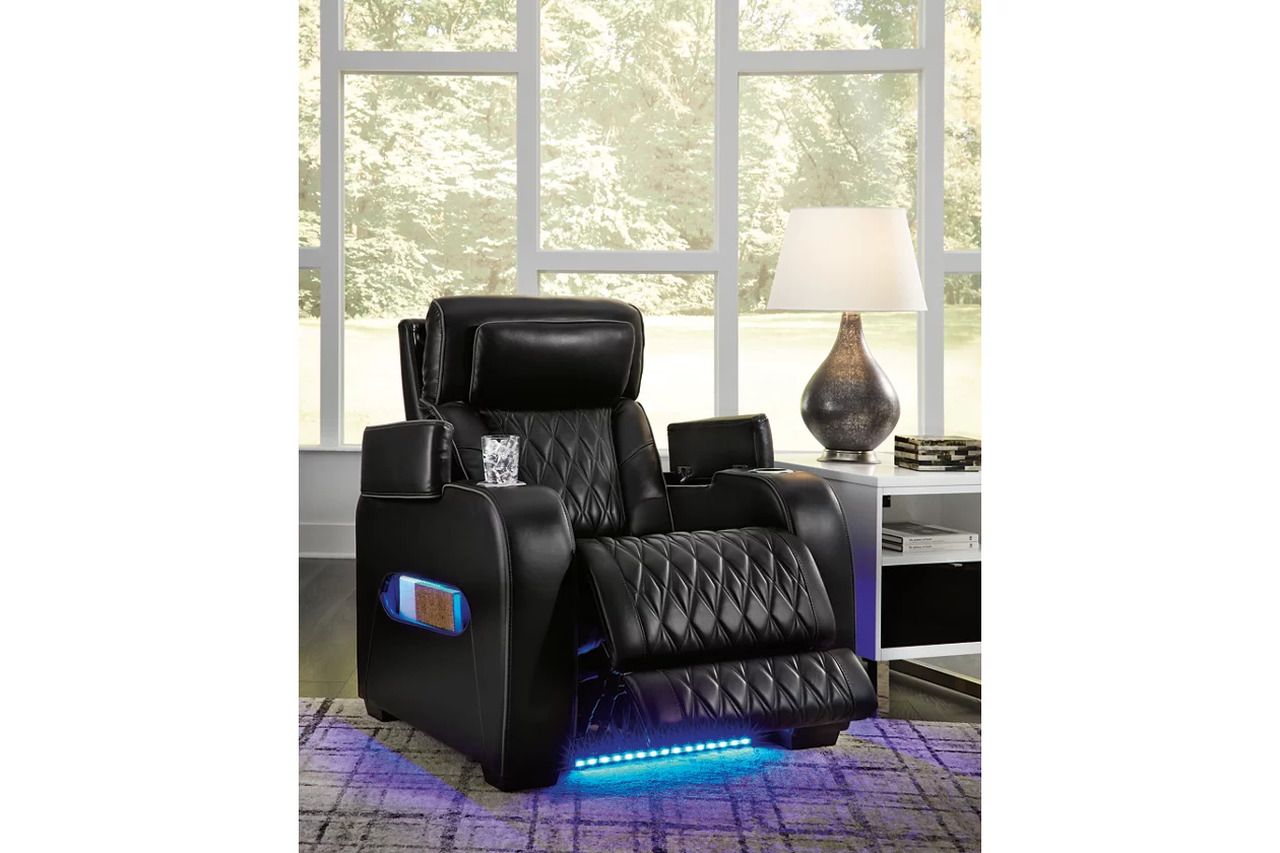 Boyington Power Reclining Living Room Set In Black U27106U1