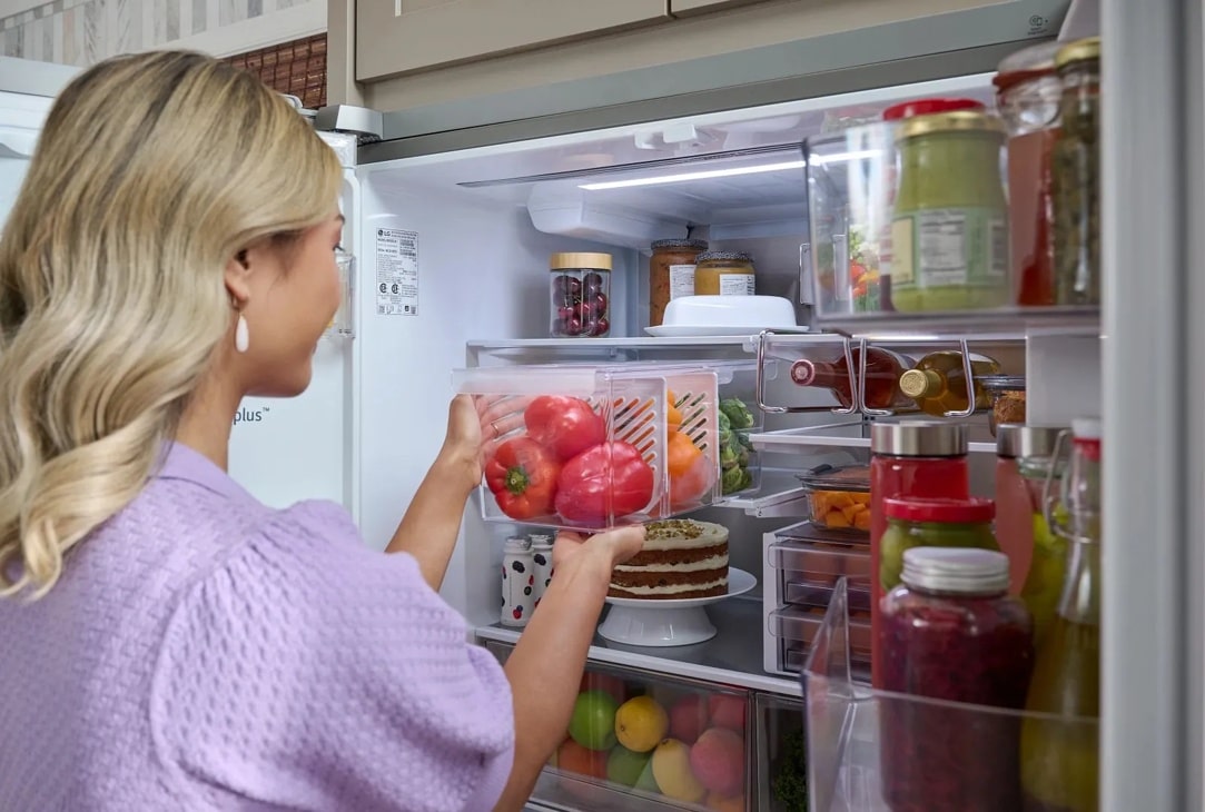 LG Vegetable Tray Refrigerator Accessory U95AFT1