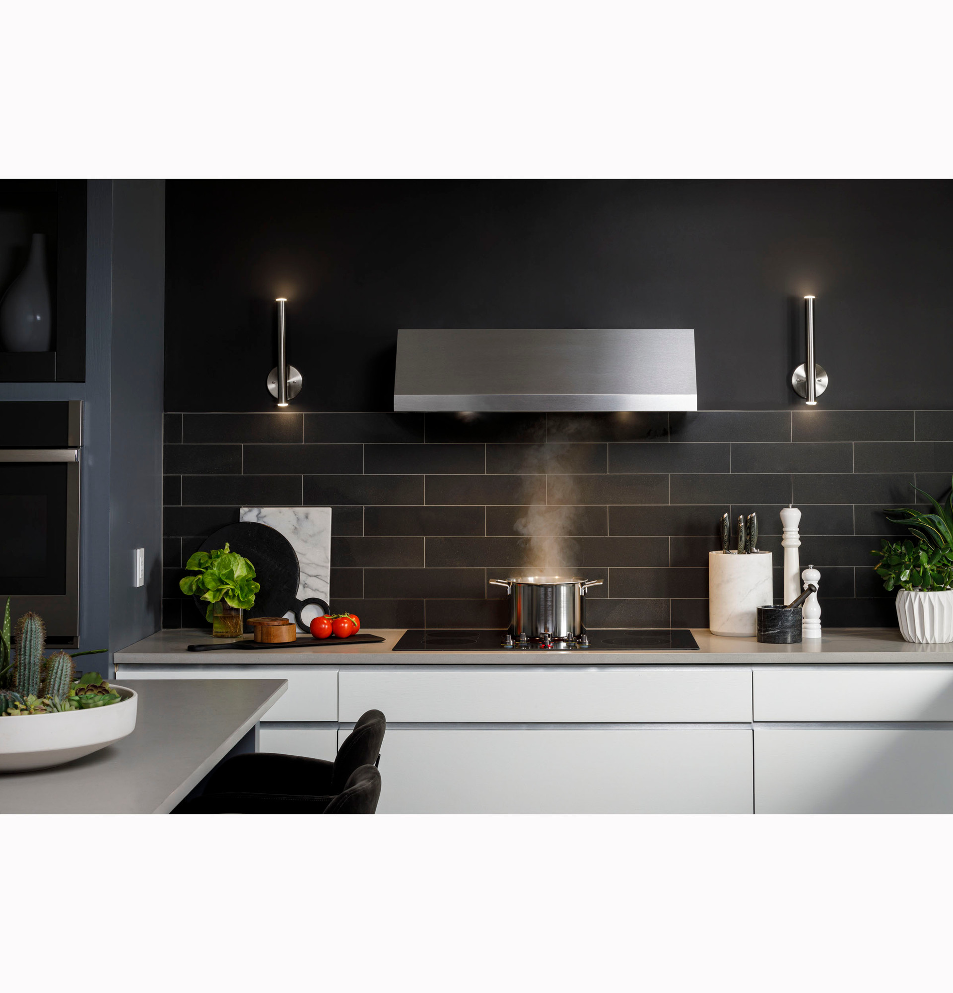 30" Commercial Style Hood UBW30YIEWSS