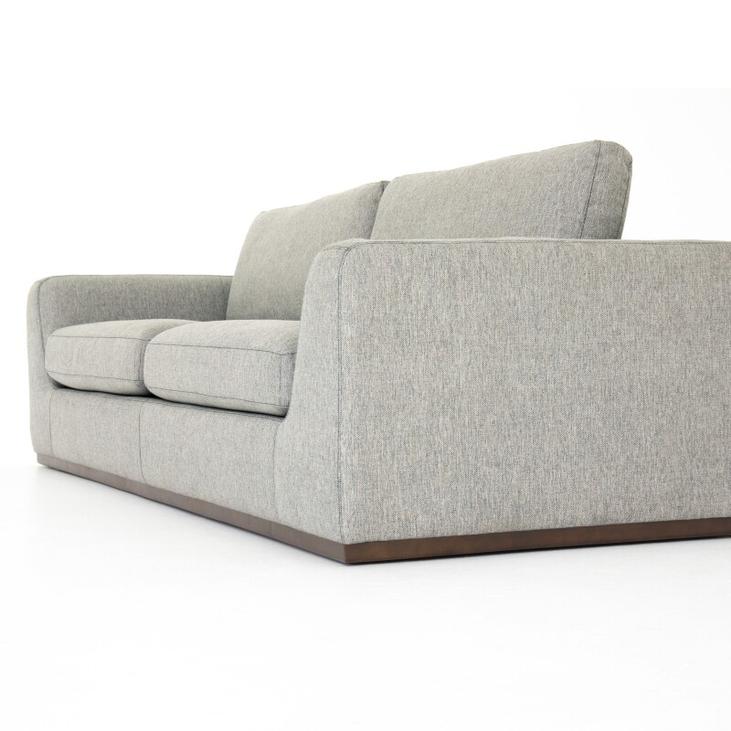 Colt Sofa - UCEN-00702-789 UCEN00702789
