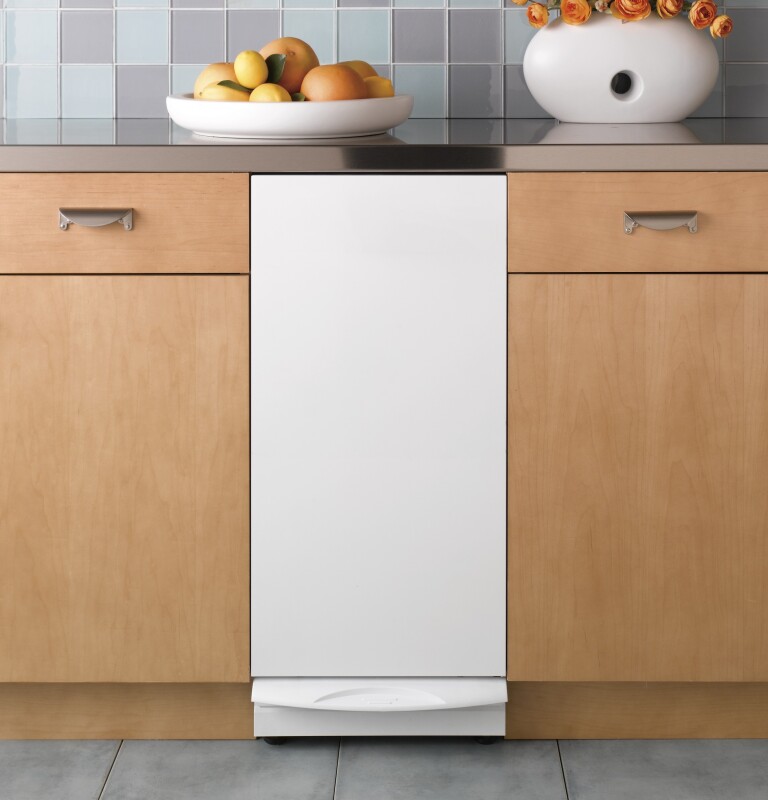 Universal 15" Built-In Compactor view 2
