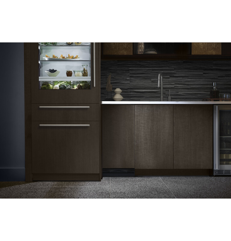 Universal 15" Built-In Compactor UCG1680LSS