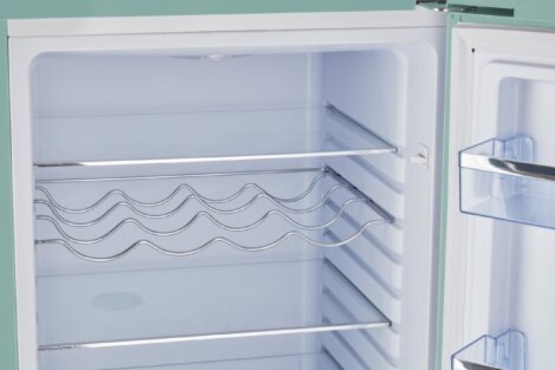 Classic Retro 21.6 in. 7 cu. ft. Retro Bottom Freezer Refrigerator UGP215LTAC